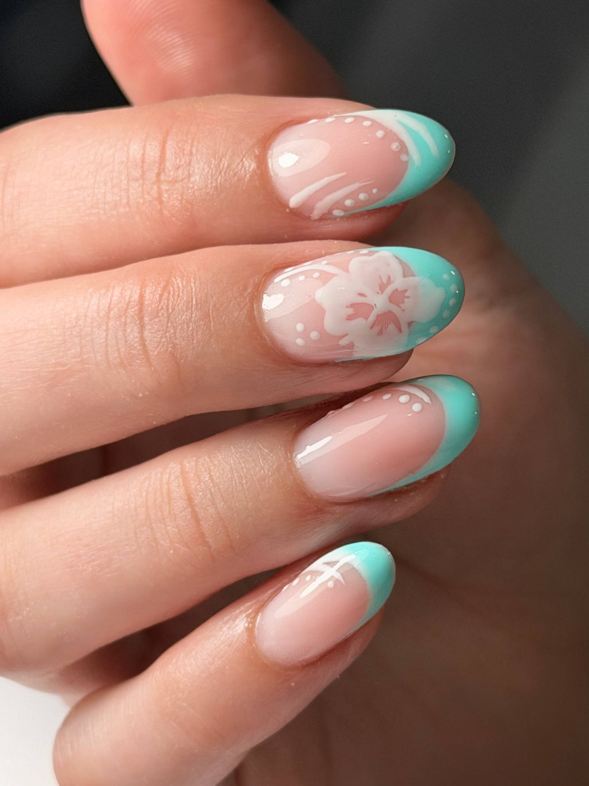 Manicure — Salon Urody BAD ANGEL Szczecin